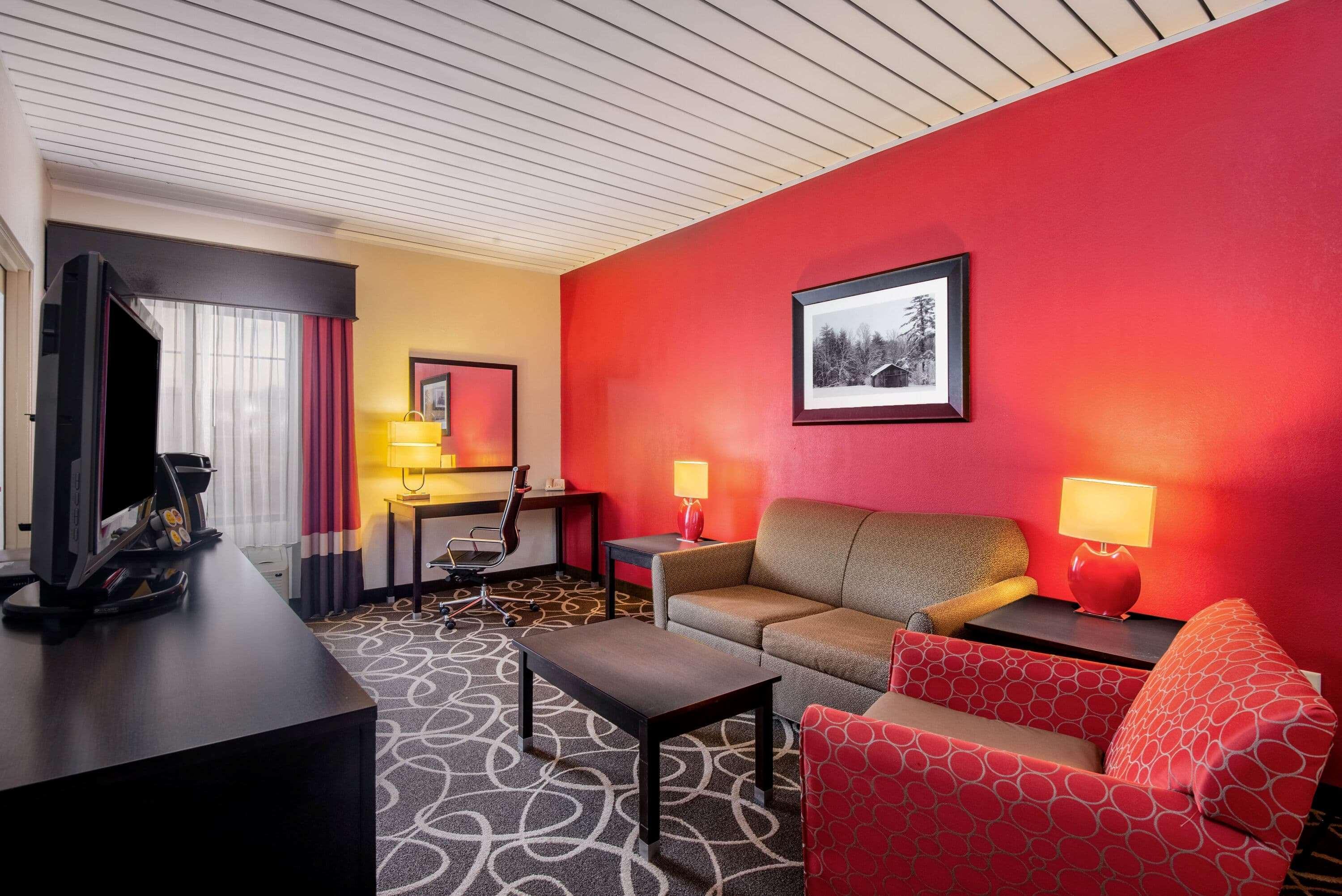 La Quinta By Wyndham Elkview - Charleston Ne Hotel Exterior photo