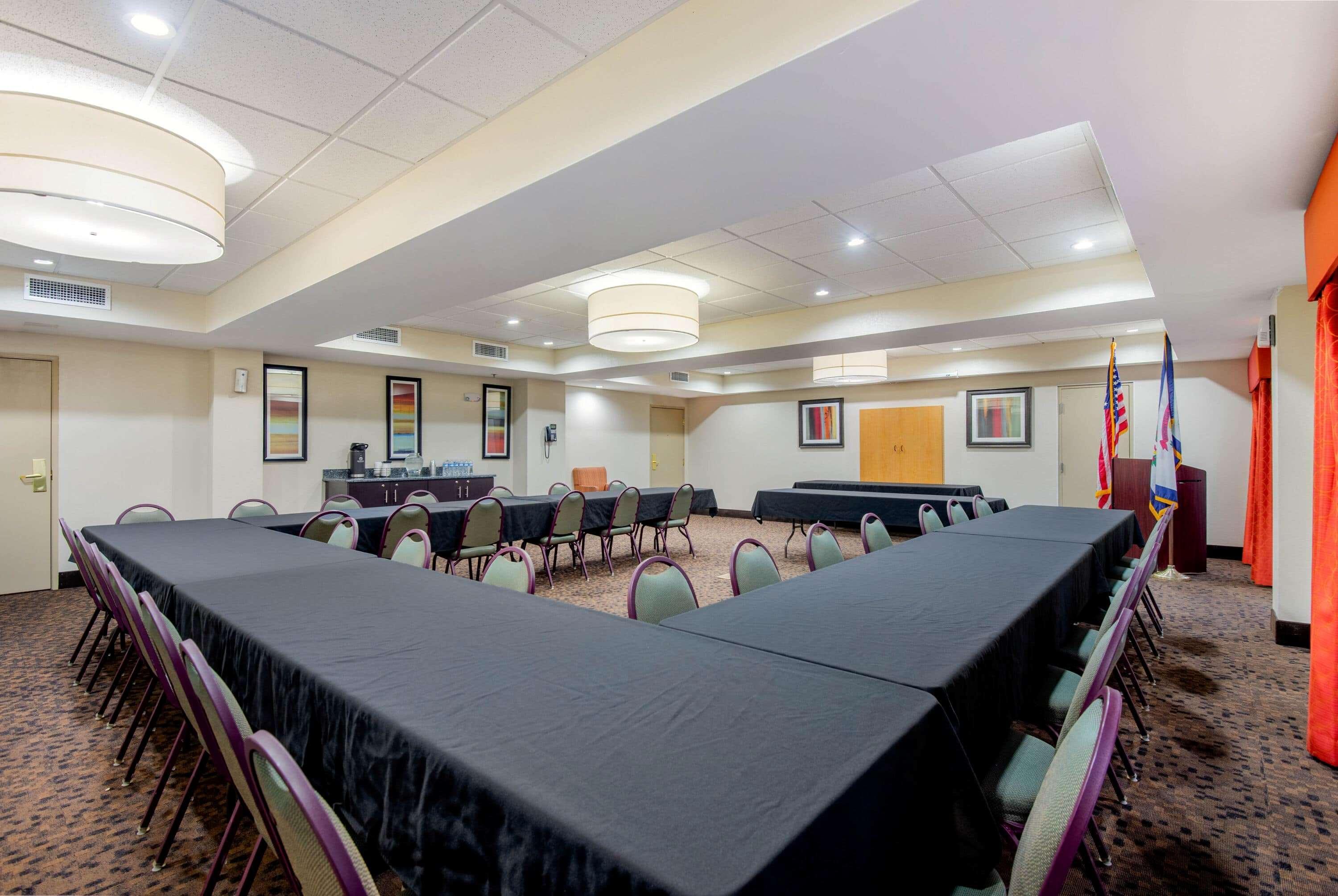 La Quinta By Wyndham Elkview - Charleston Ne Hotel Exterior photo