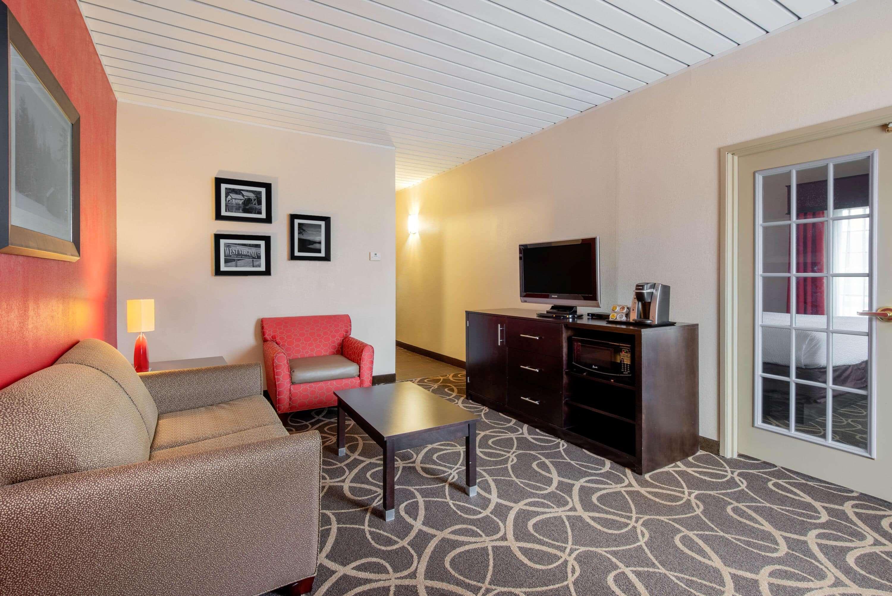 La Quinta By Wyndham Elkview - Charleston Ne Hotel Exterior photo
